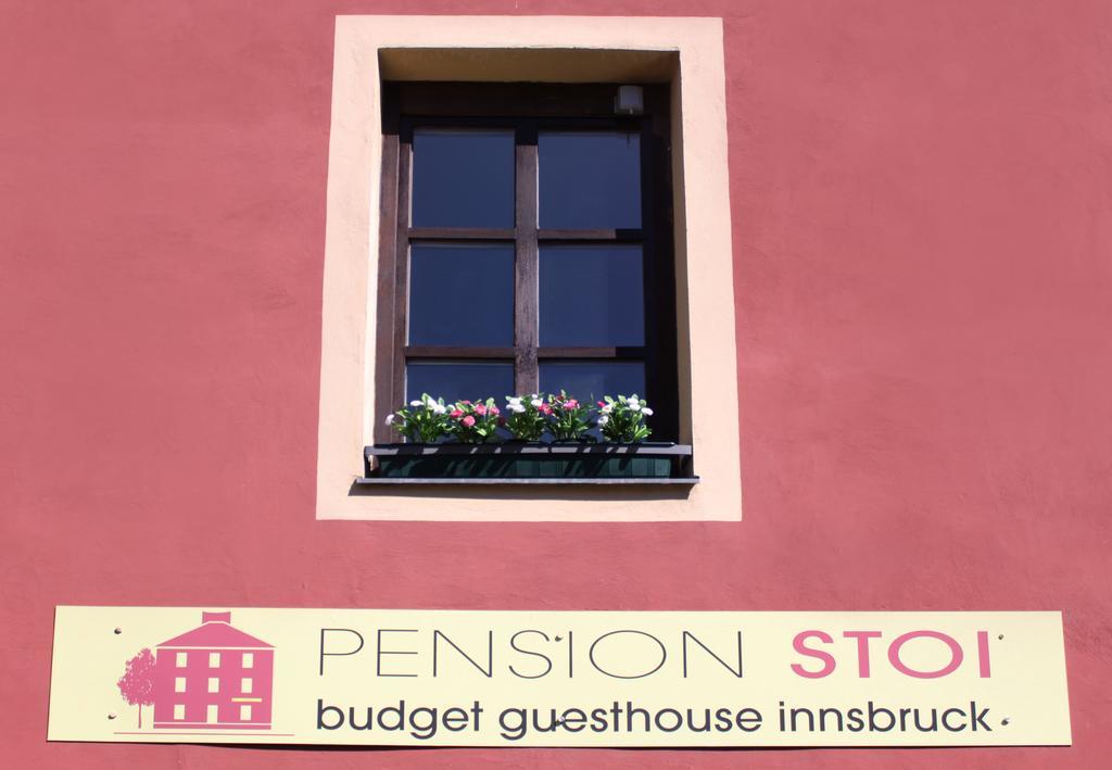 אינסברוק Pension Stoi Budget Guesthouse מראה חיצוני תמונה